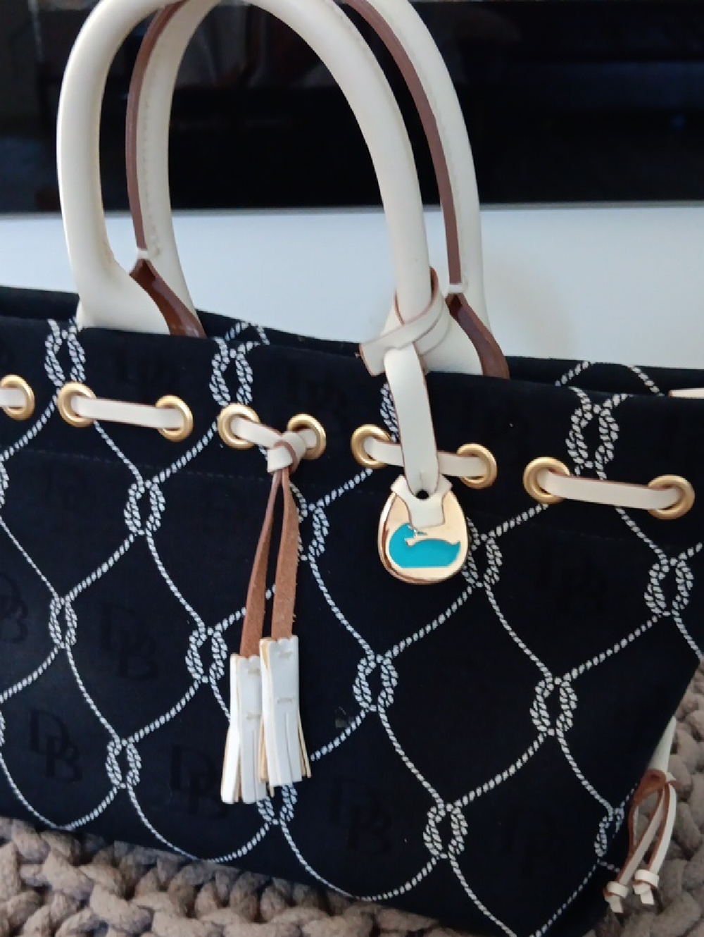 DOONEY & BOURKE..RARE FIND!..NEW!! - Picture 9 of 9